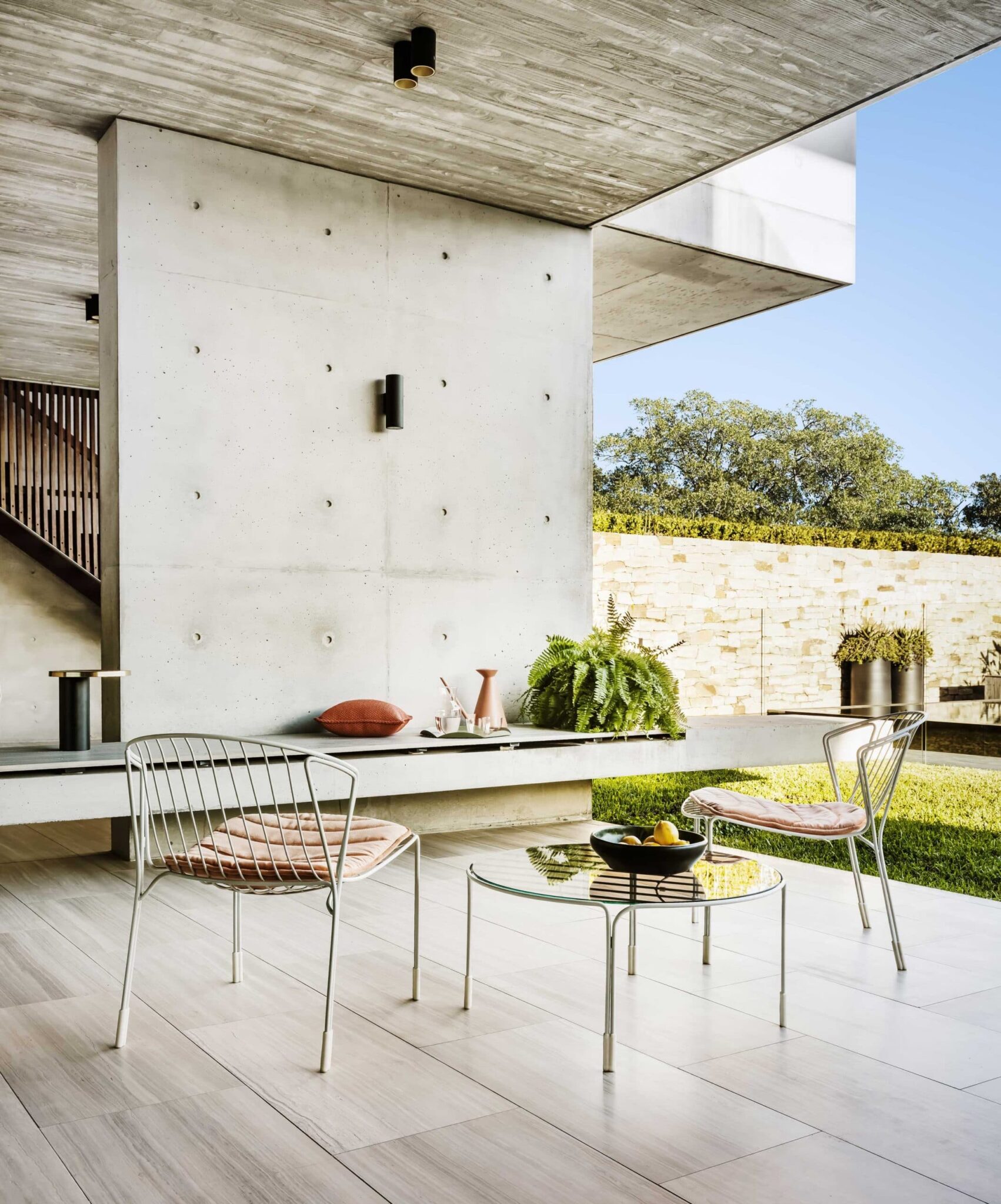 The Tidal Lounger - an elegant outdoor lounge chair - embodies Australia’s infamous coastline with its flowing curves and lapping lines.