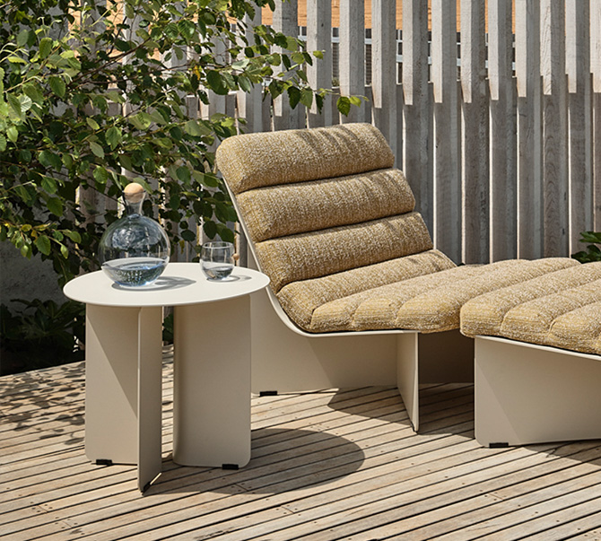 Australian designed and made outdoor Voom Lounger and Ottoman by Tait