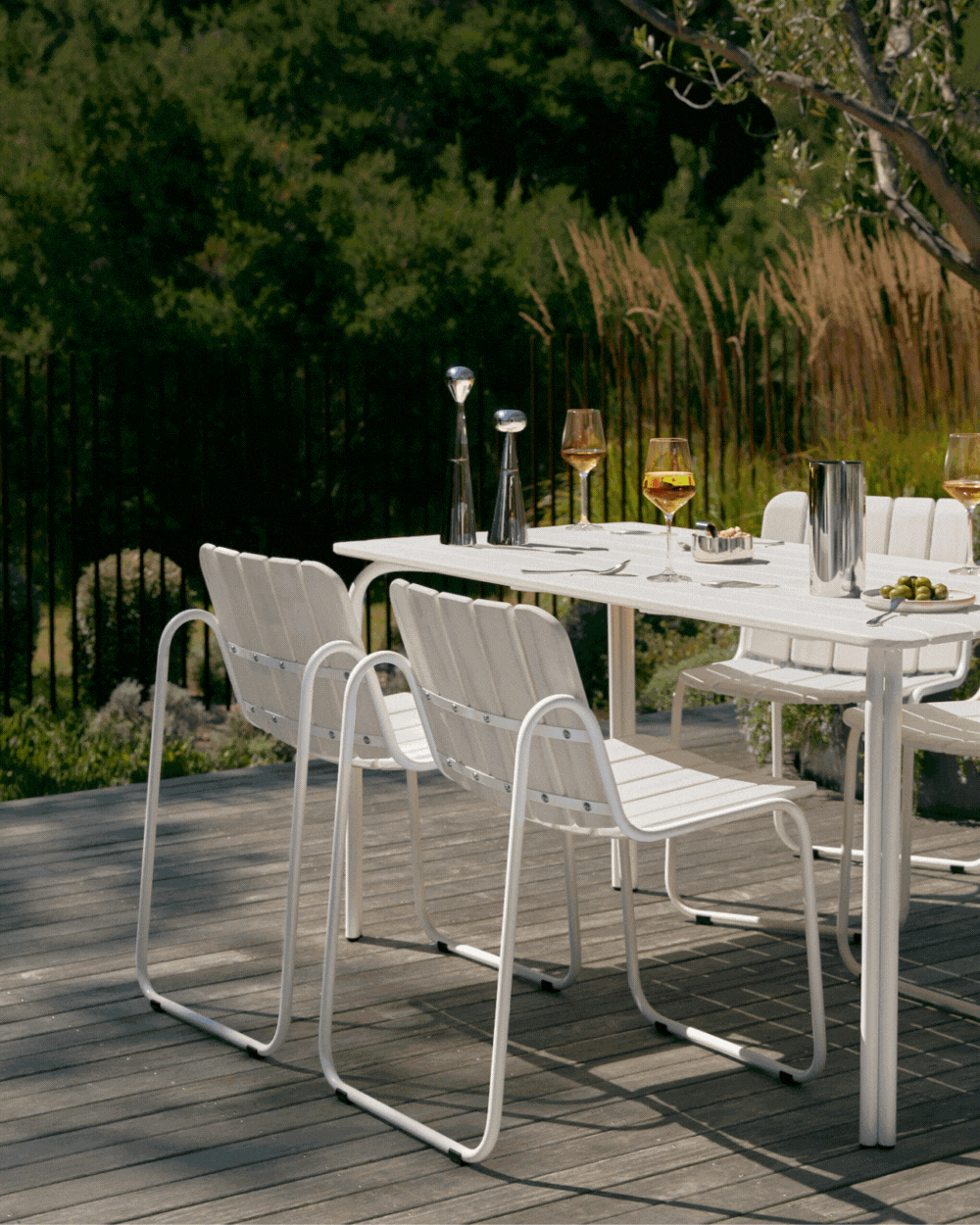 outdoor dining by Tait